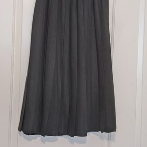 Size 4 Black Wool Skirt